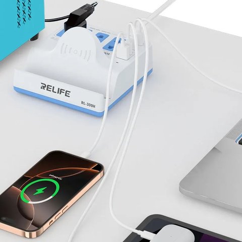 Мережевий зарядний пристрій RELIFE RL-309H, 72 Вт, Wireless Charge, Quick Charge, Power Delivery (PD), з розеткою, 4 порта Прев'ю 2