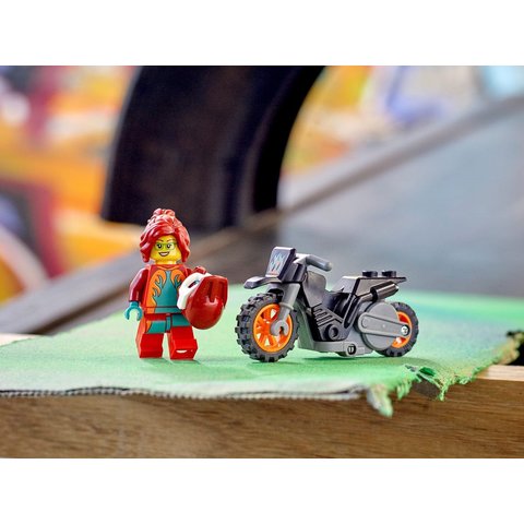 Конструктор LEGO City Огненный каскадерский мотоцикл (60311) Превью 10